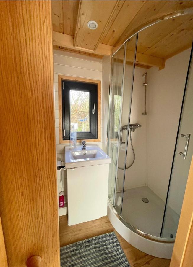فيلا Tiny House With Garden And Jacuzzi Near Amsterdam Vijfhuizen المظهر الخارجي الصورة