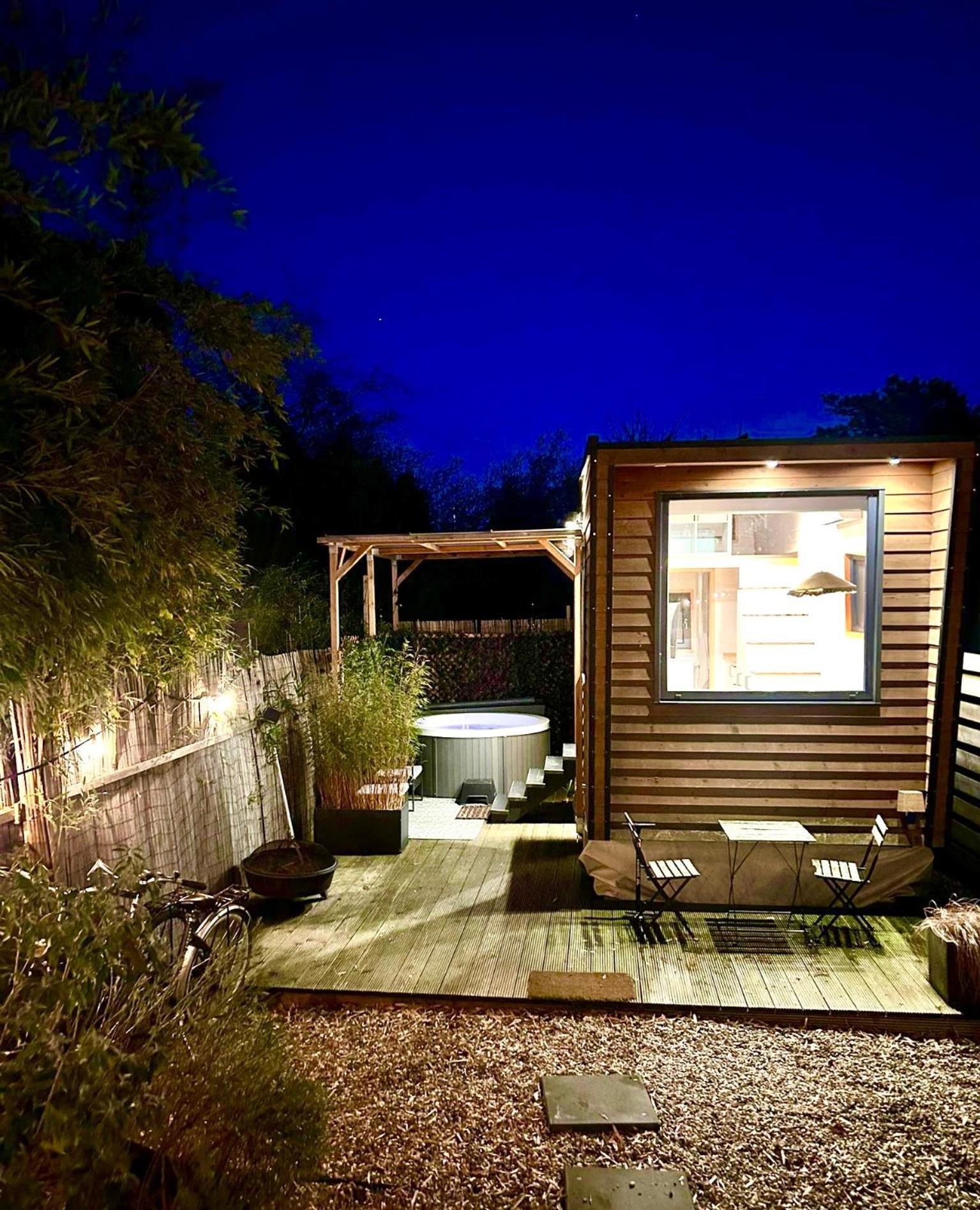 فيلا Tiny House With Garden And Jacuzzi Near Amsterdam Vijfhuizen المظهر الخارجي الصورة